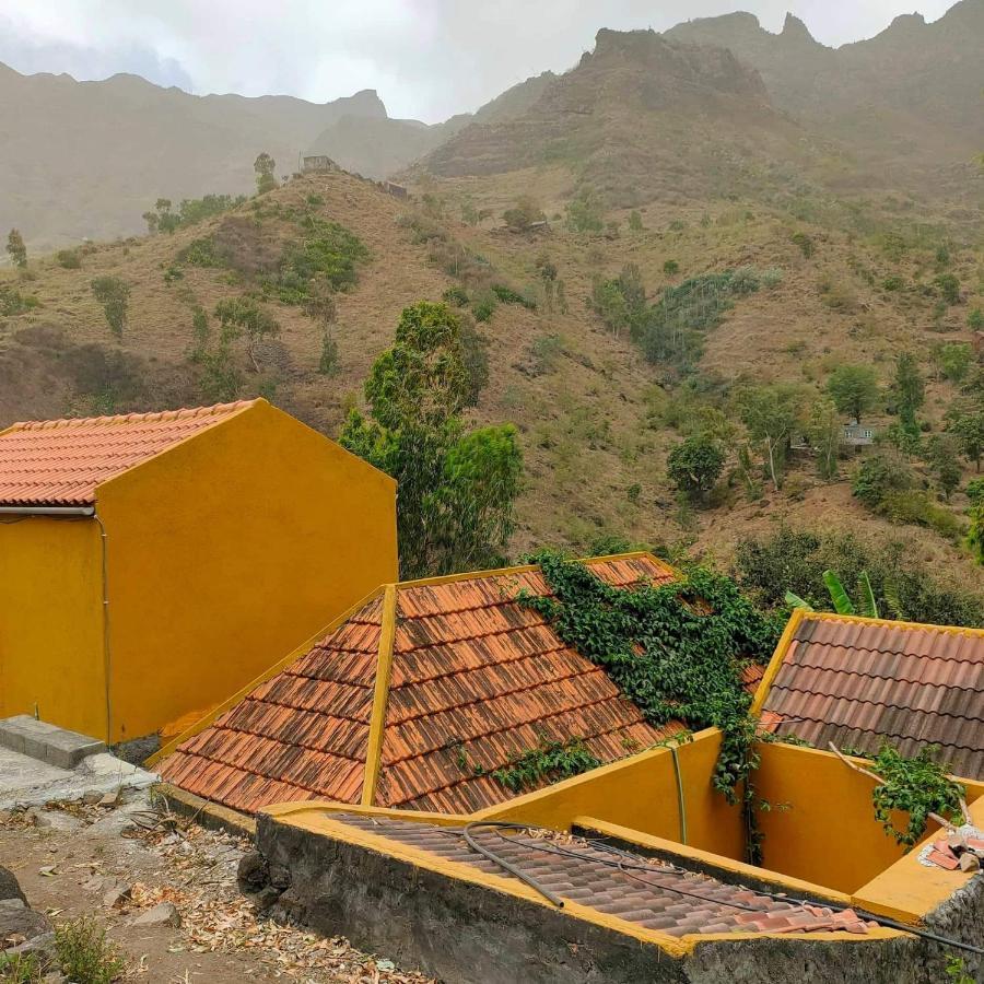 Gite De Rando Haut Mato Correia Exteriér fotografie